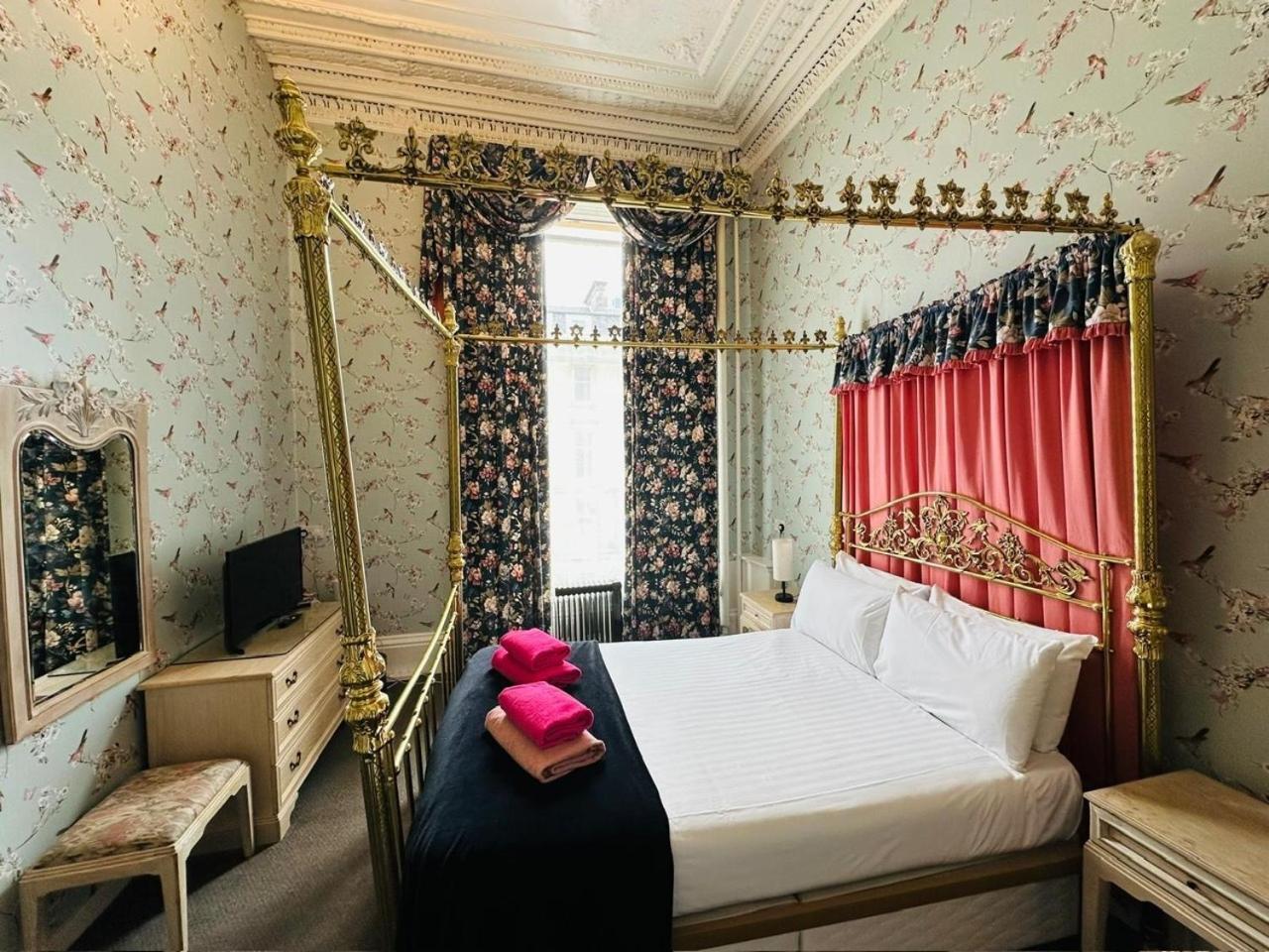 Eliza House — Foto 1